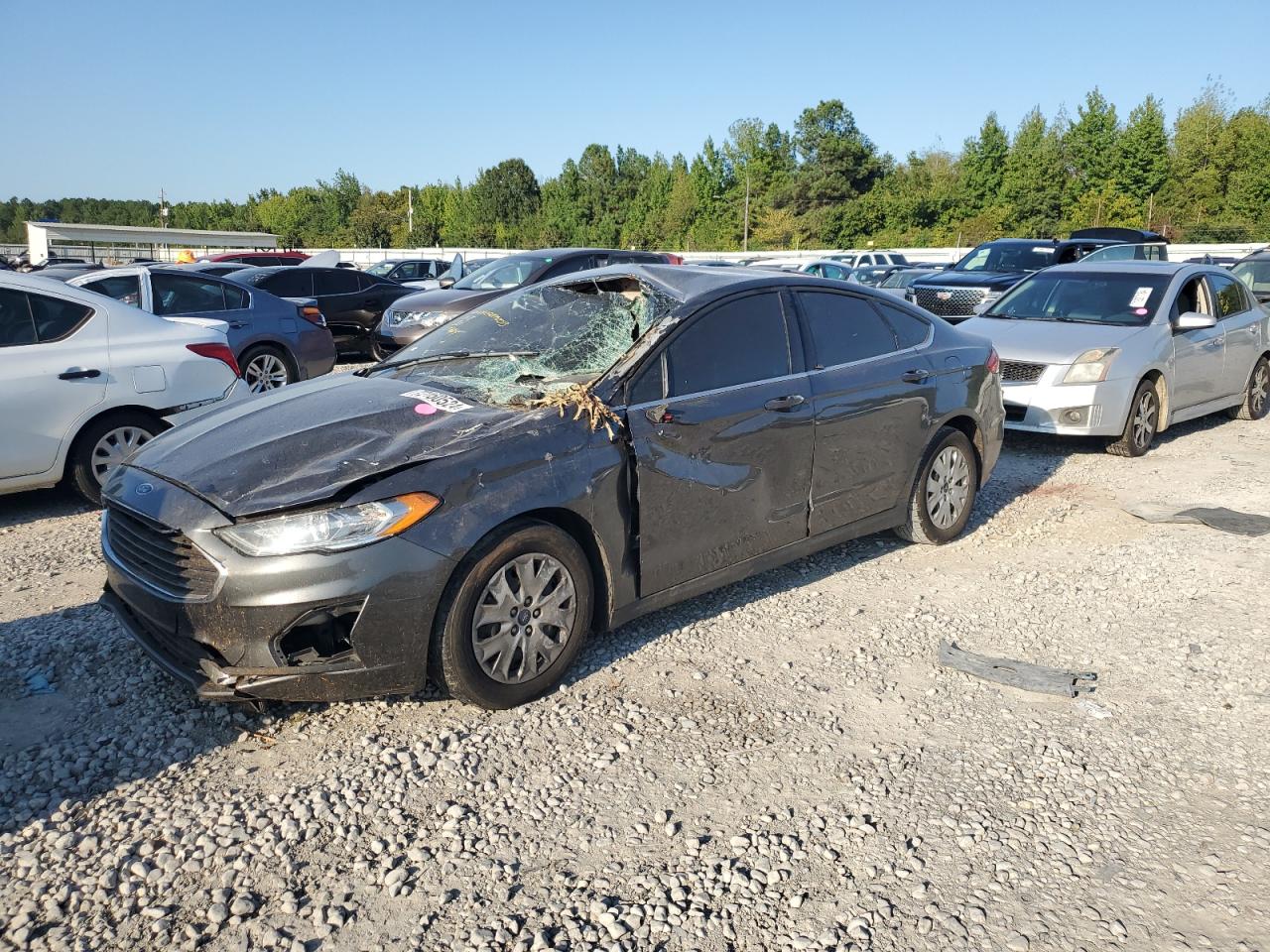 FORD FUSION S 2020