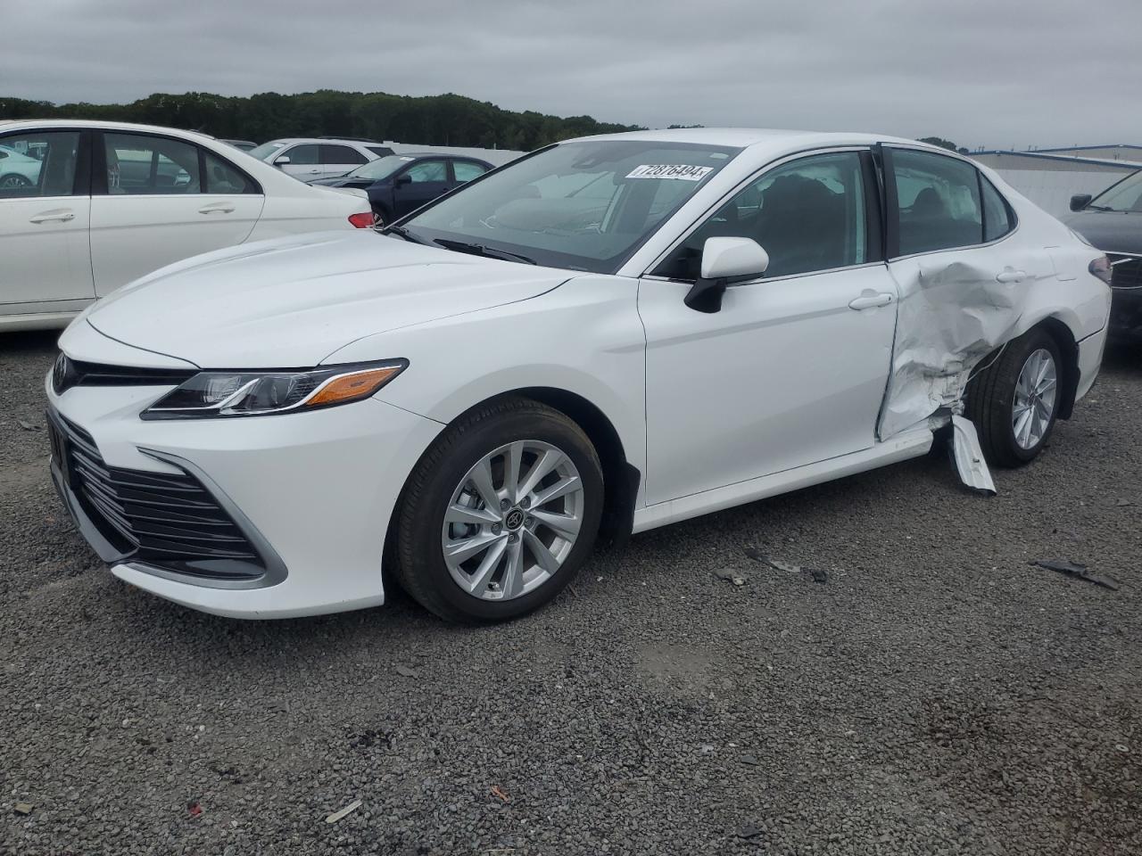 TOYOTA CAMRY LE 2024