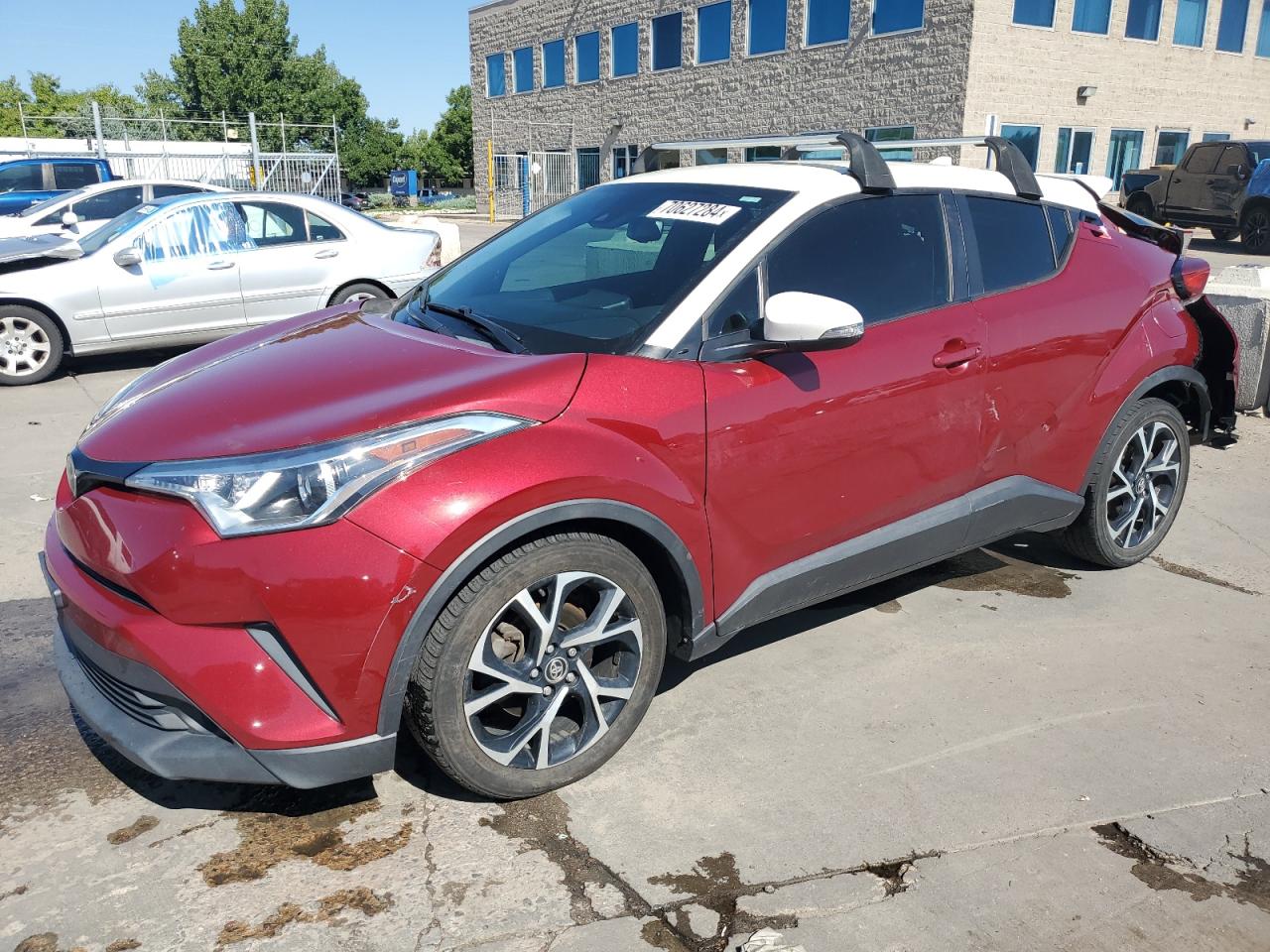 TOYOTA C-HR XLE 2018
