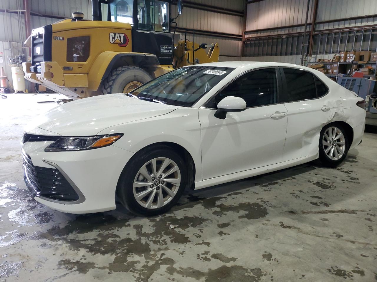 TOYOTA CAMRY LE 2023