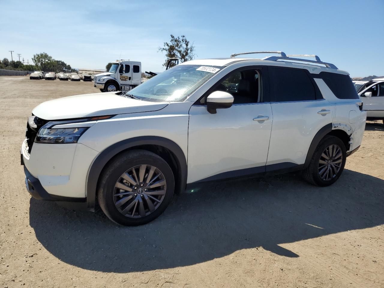 NISSAN PATHFINDER 2023