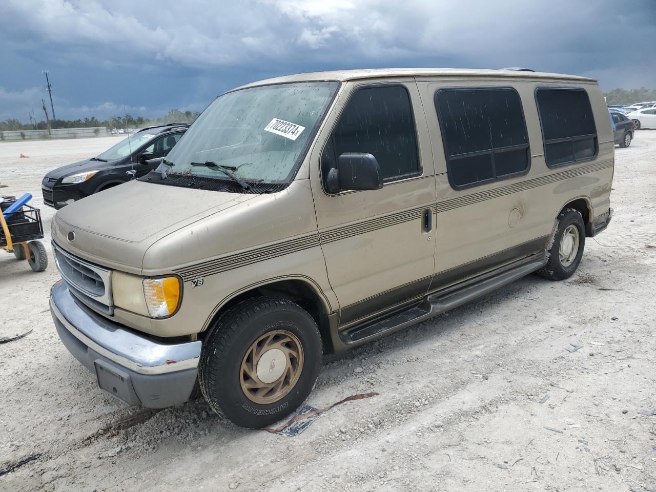FORD ECONOLINE 2000