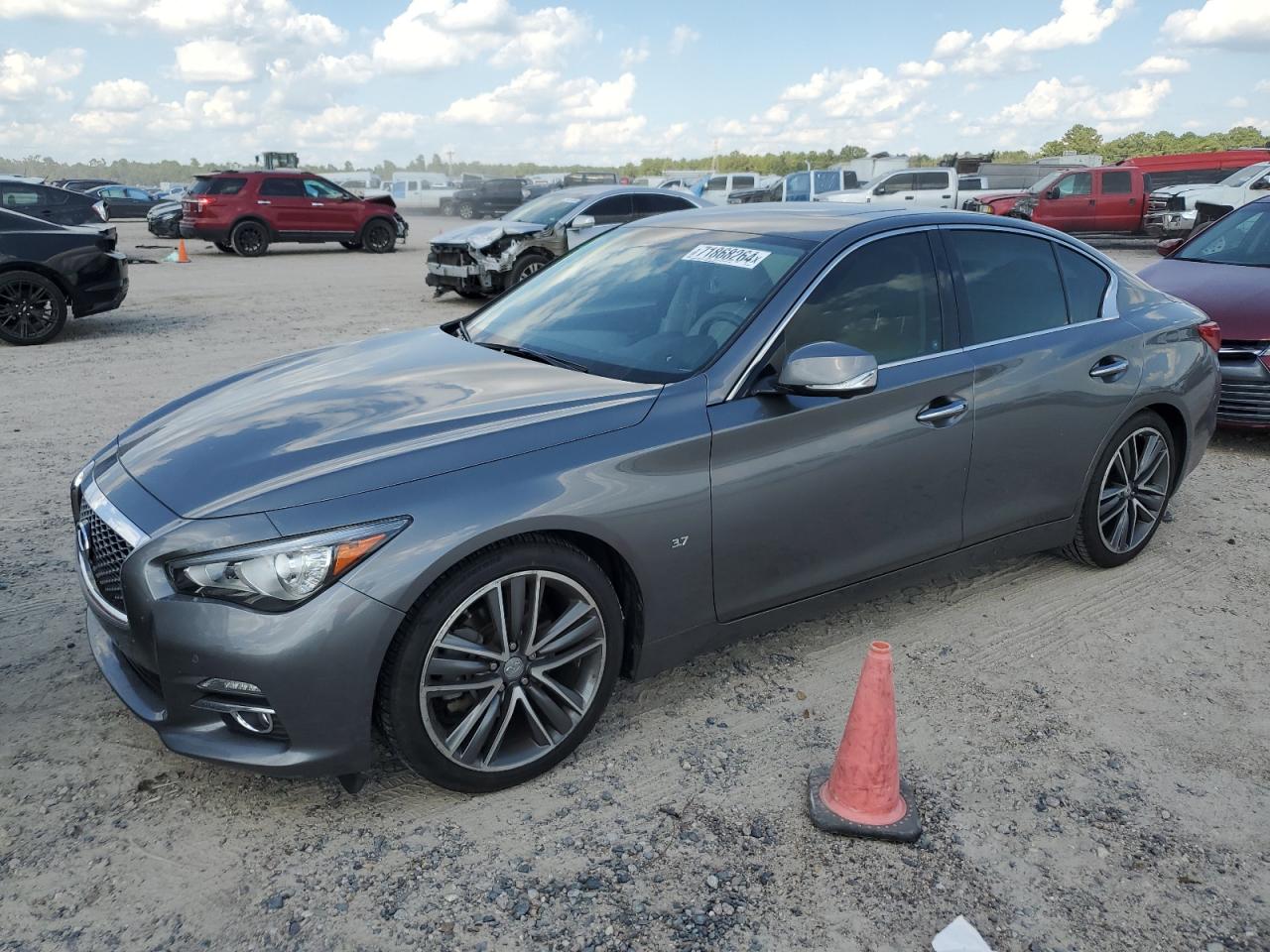 INFINITI Q50 BASE 2015