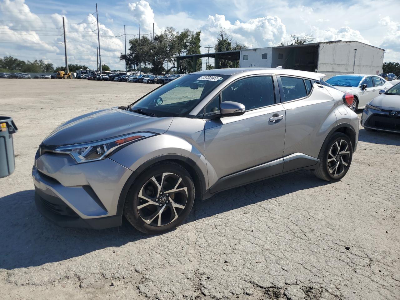 TOYOTA C-HR XLE 2018