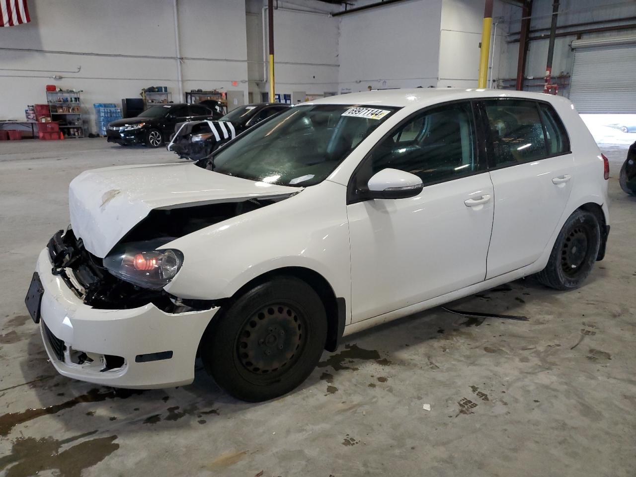 VOLKSWAGEN Golf 2014