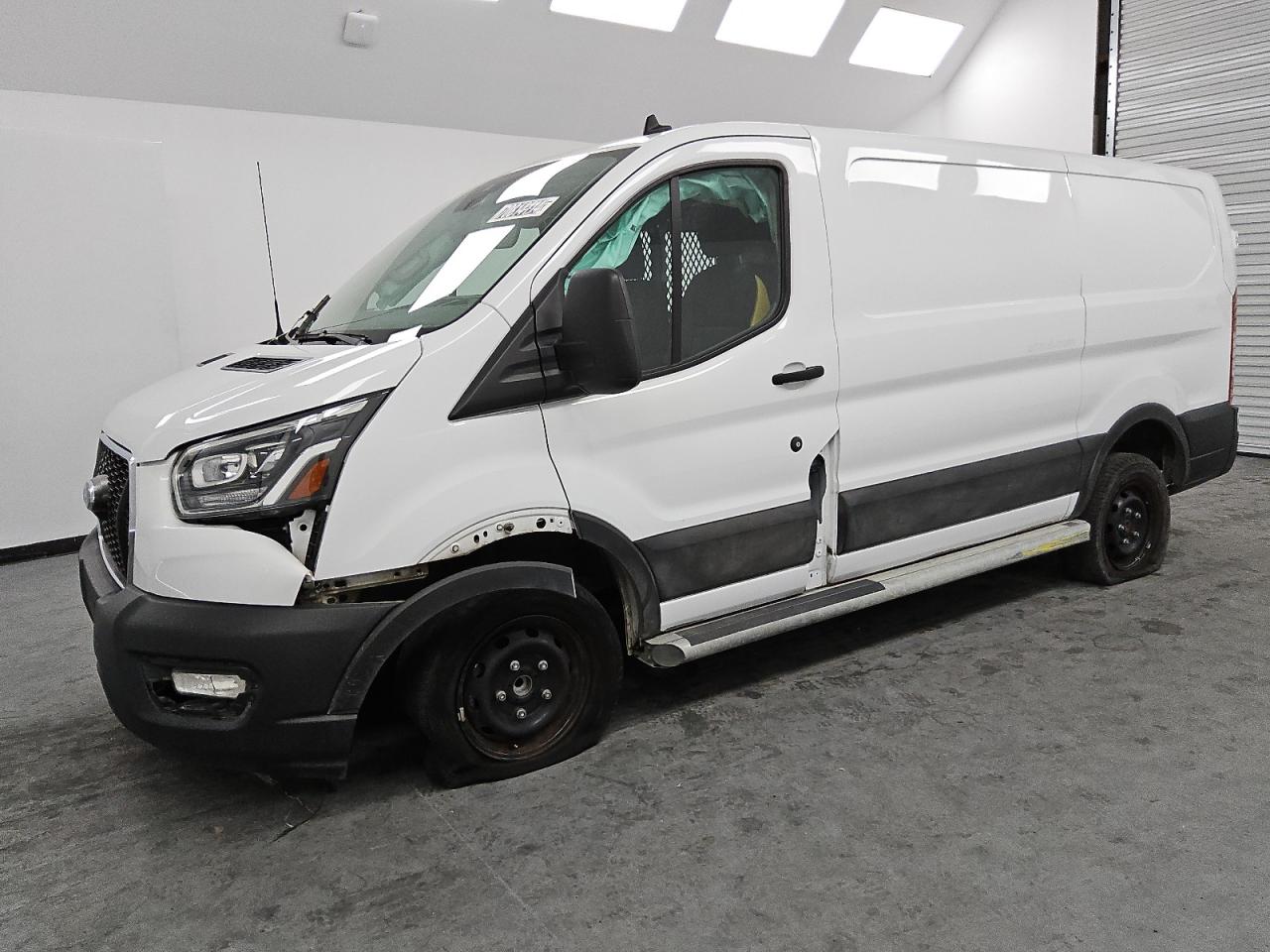 FORD Transit T- 2023