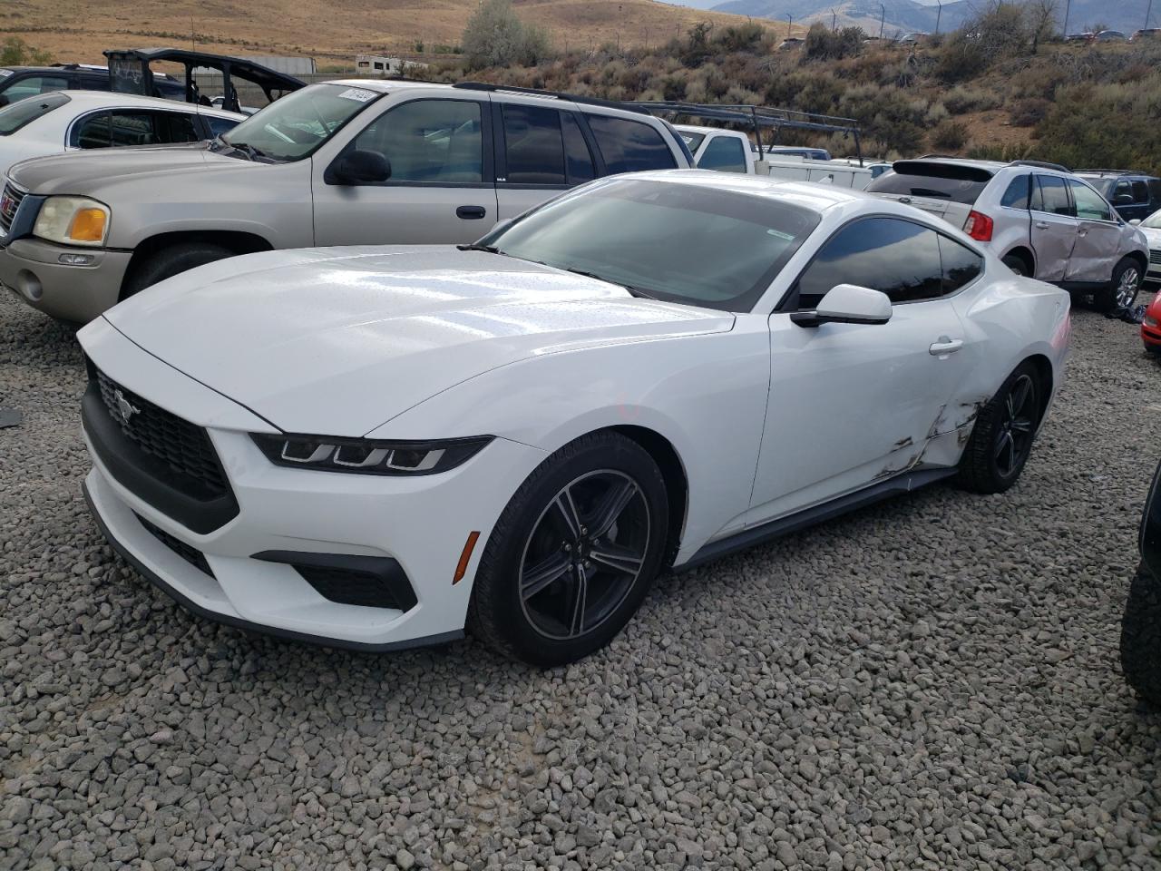 FORD MUSTANG 2024