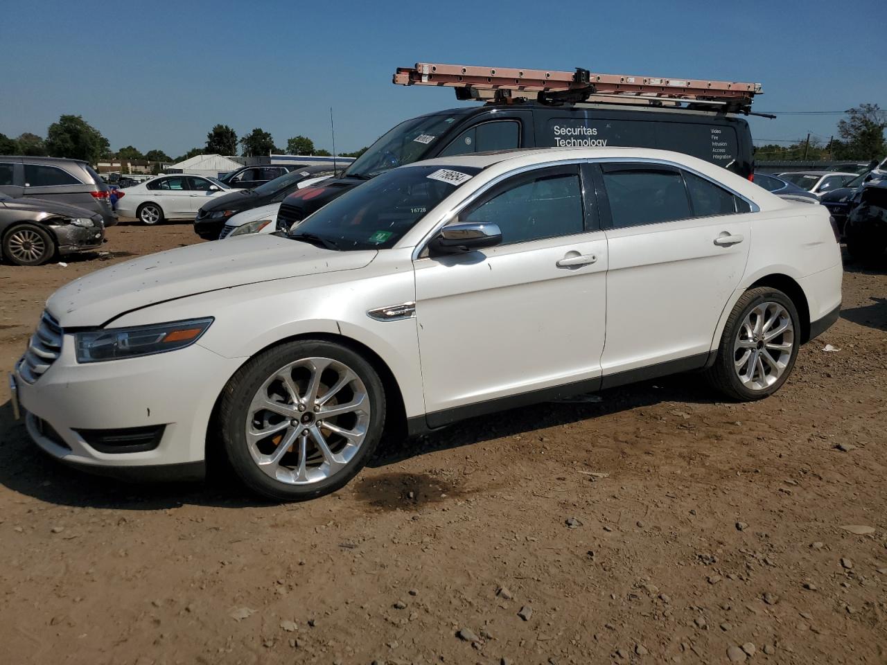 FORD TAURUS LIM 2018