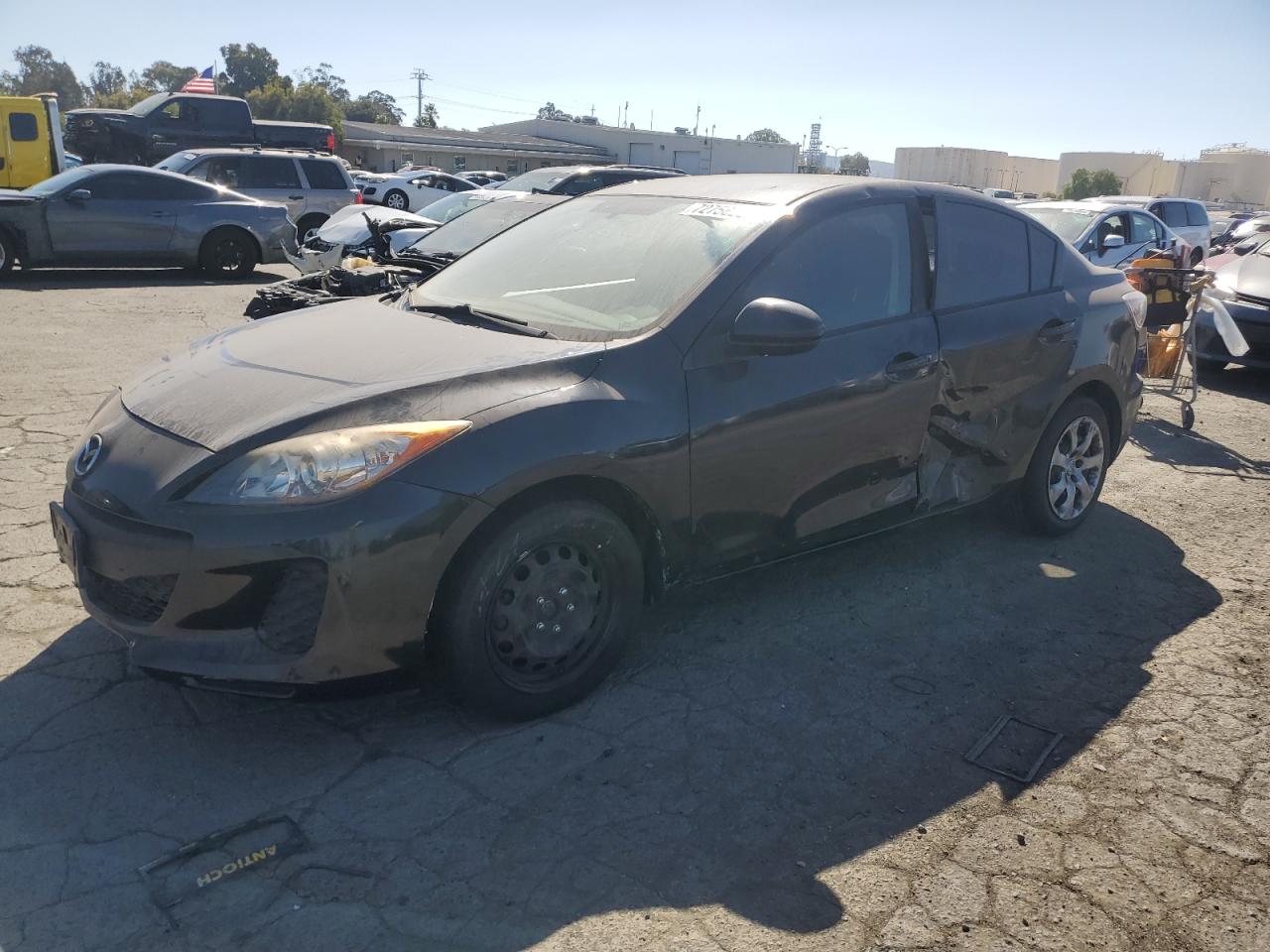 MAZDA 3 2013