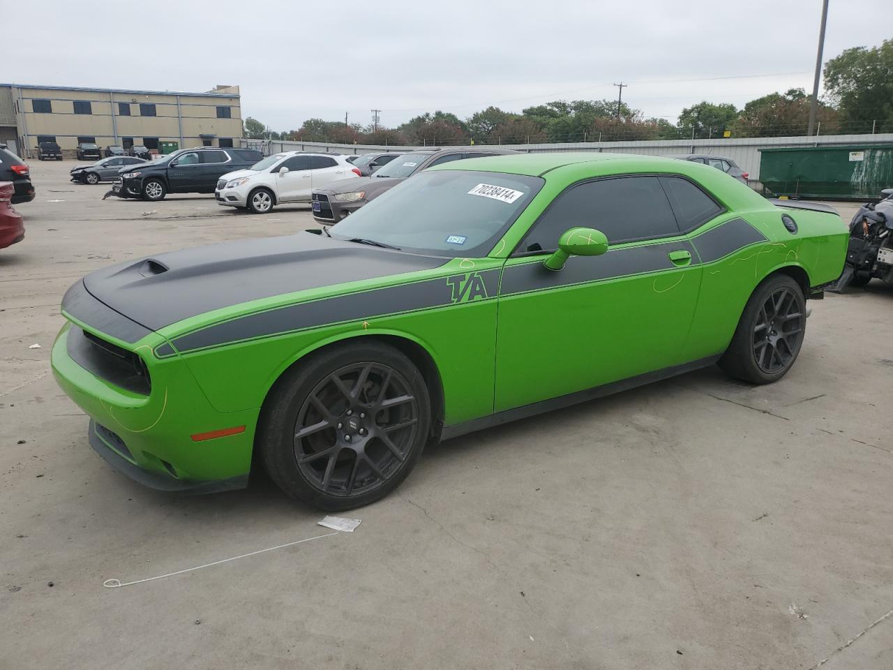 DODGE CHALLENGER 2017