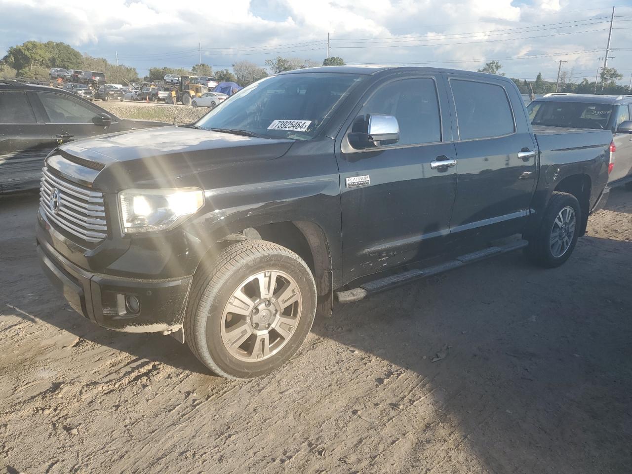 TOYOTA TUNDRA CRE 2014