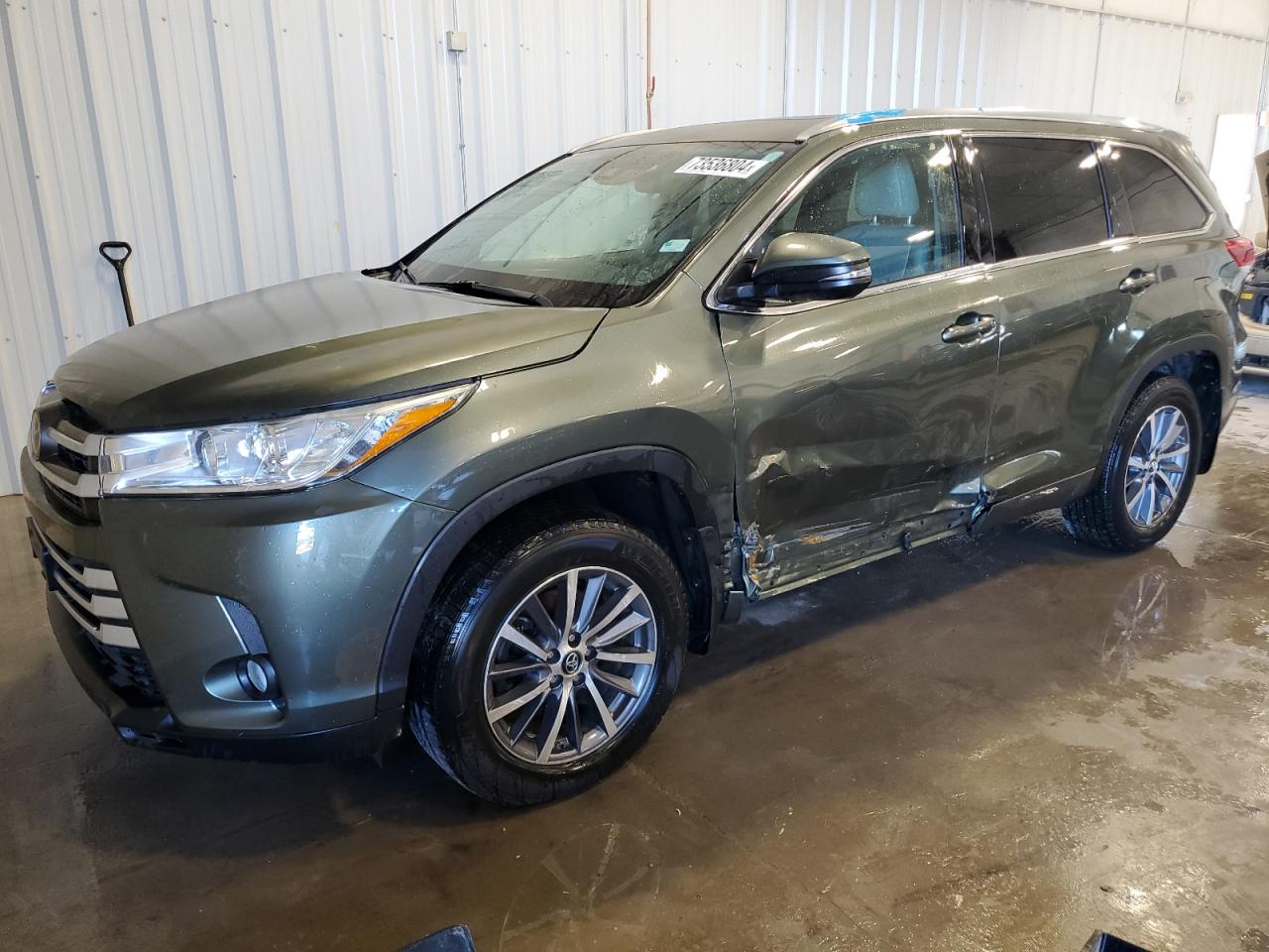 TOYOTA HIGHLANDER 2017