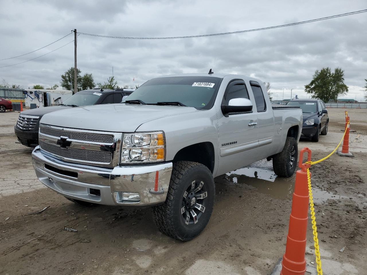 CHEVROLET SILVERADO 2013