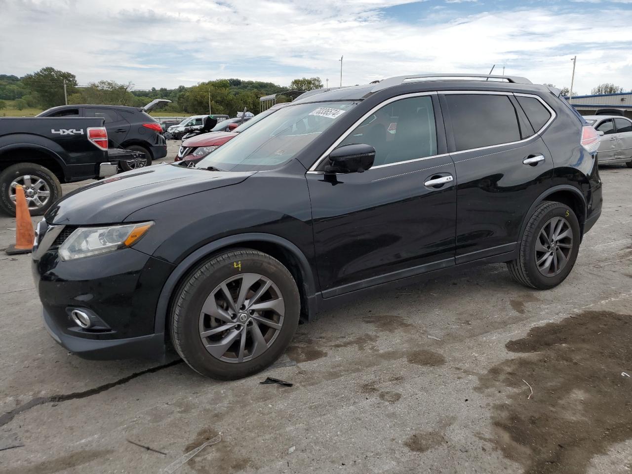 NISSAN Rogue S 2016