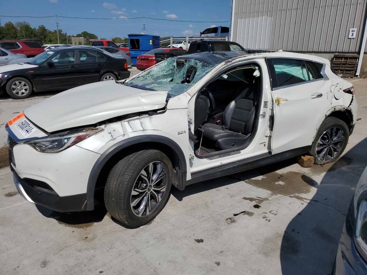INFINITI QX30 BASE 2017