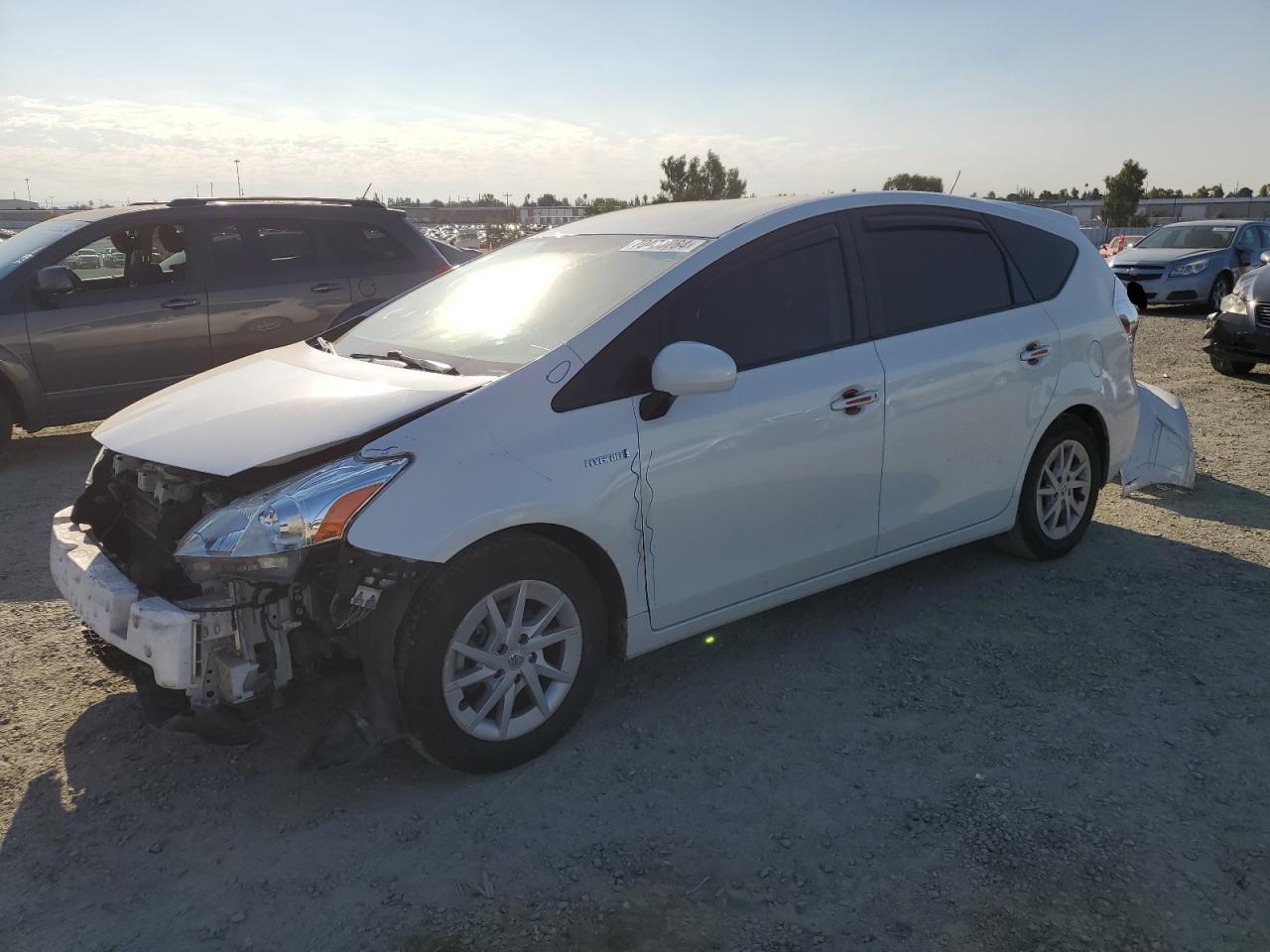 TOYOTA PRIUS V 2012