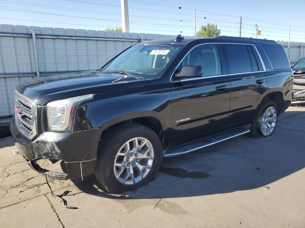 GMC YUKON SLE 2015