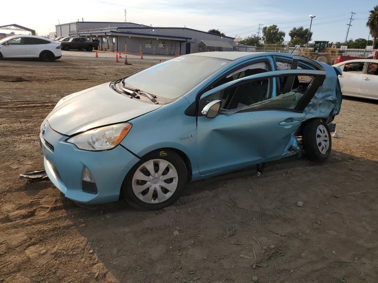 TOYOTA PRIUS C 2014