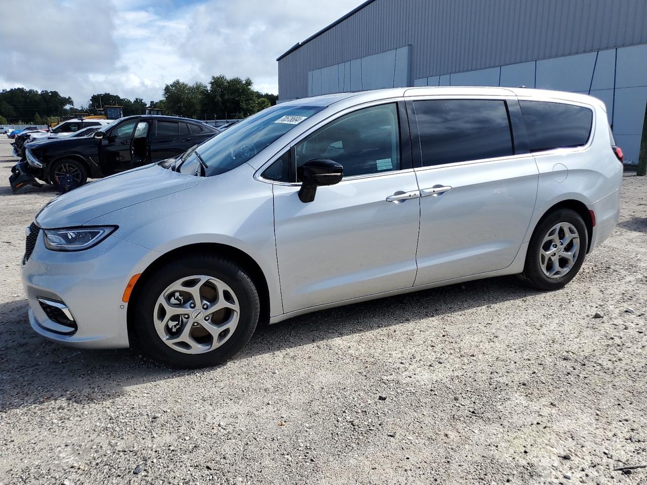 CHRYSLER PACIFICA L 2024
