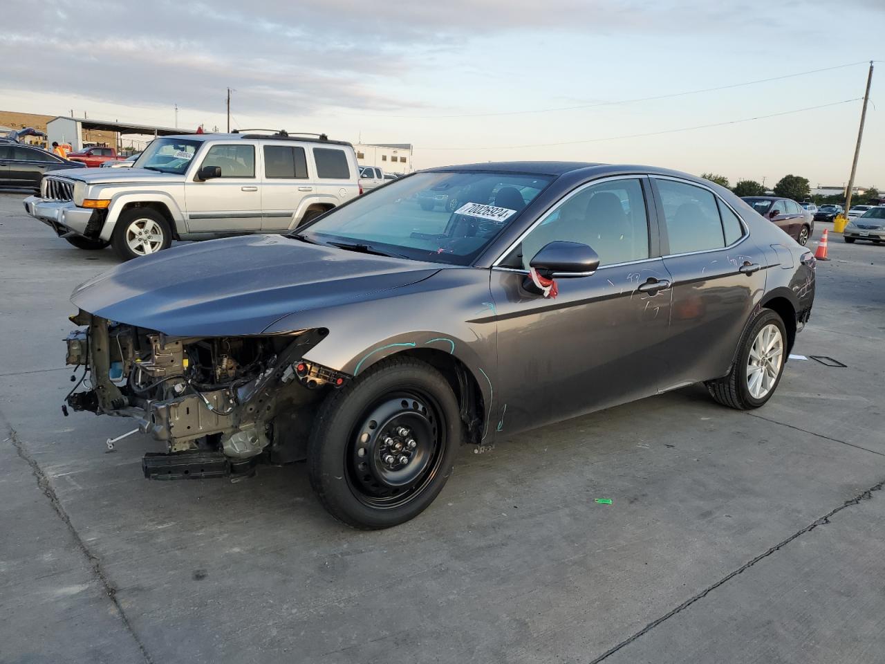 TOYOTA CAMRY LE 2023