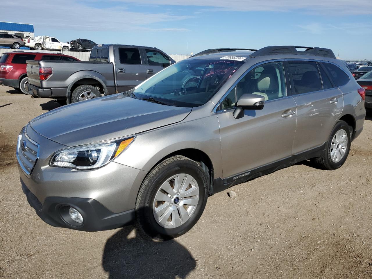 SUBARU OUTBACK 2. 2015