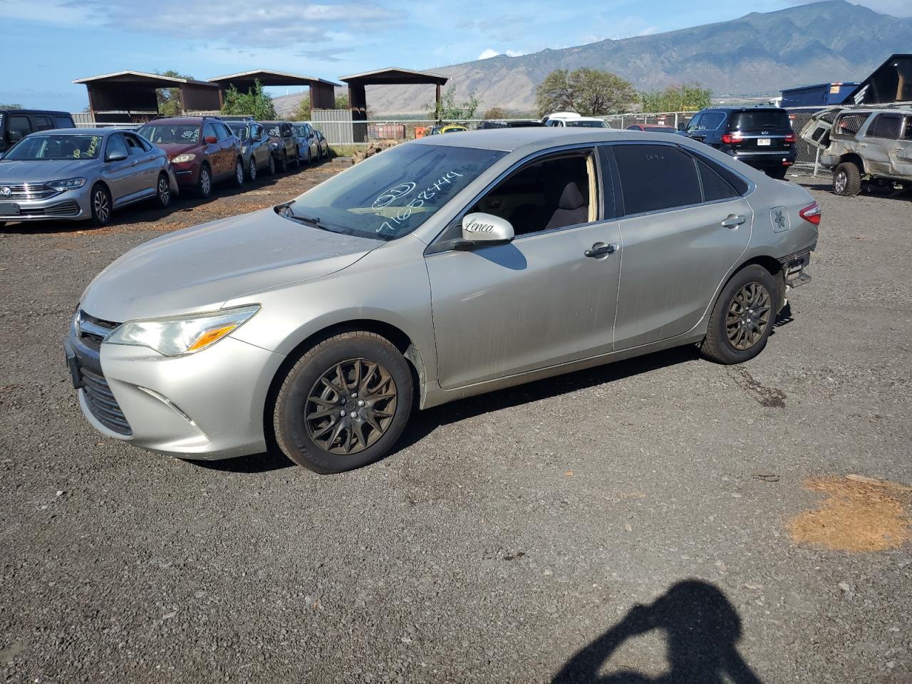 TOYOTA CAMRY LE 2017