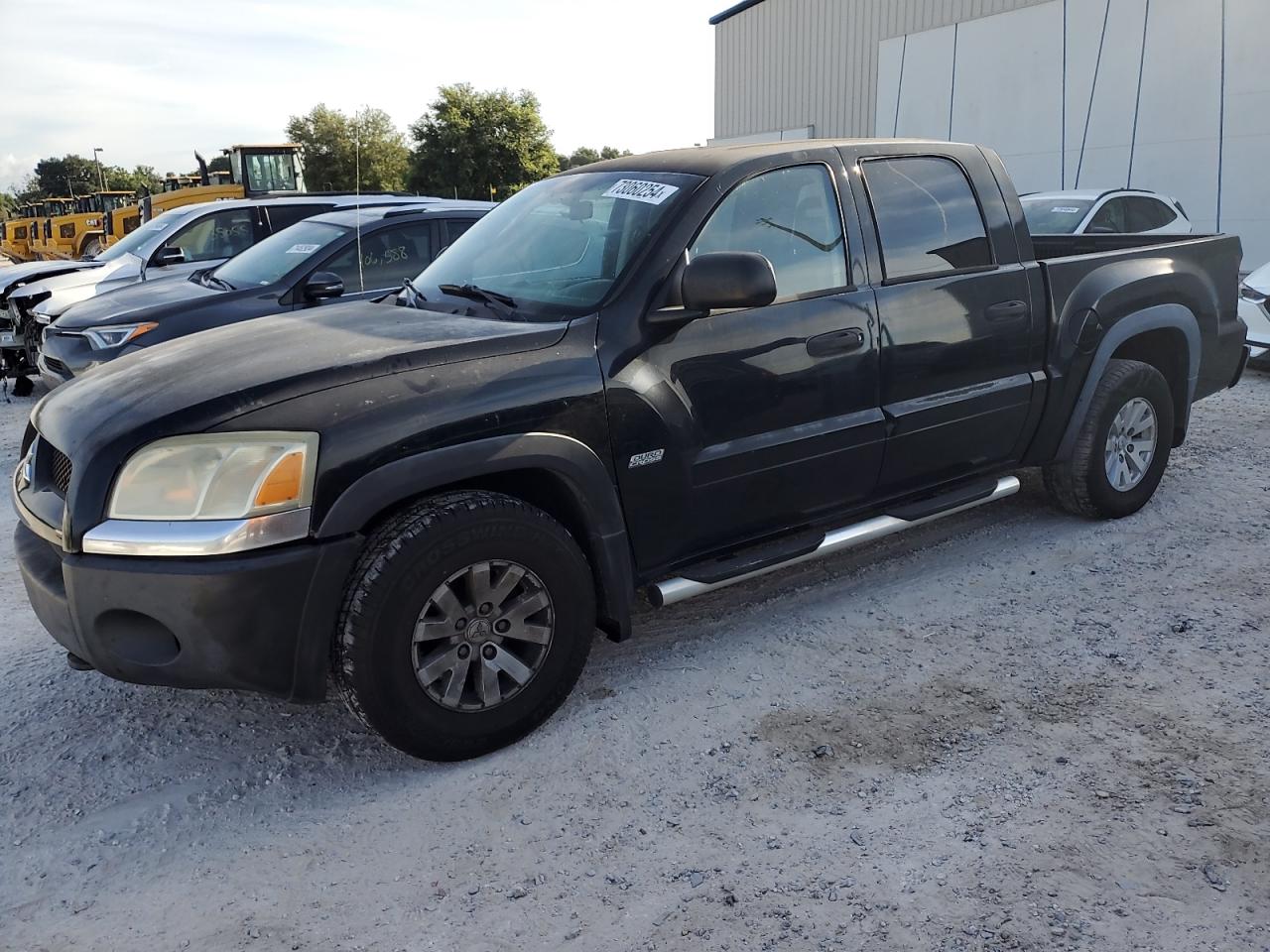 MITSUBISHI Raider Dur 2006