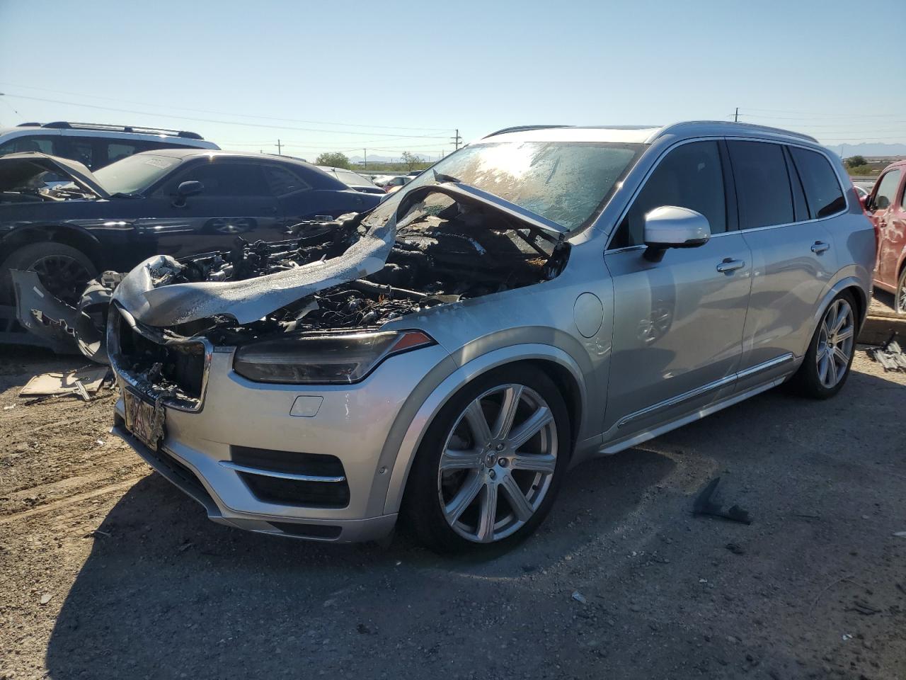 VOLVO XC90 T8 2016