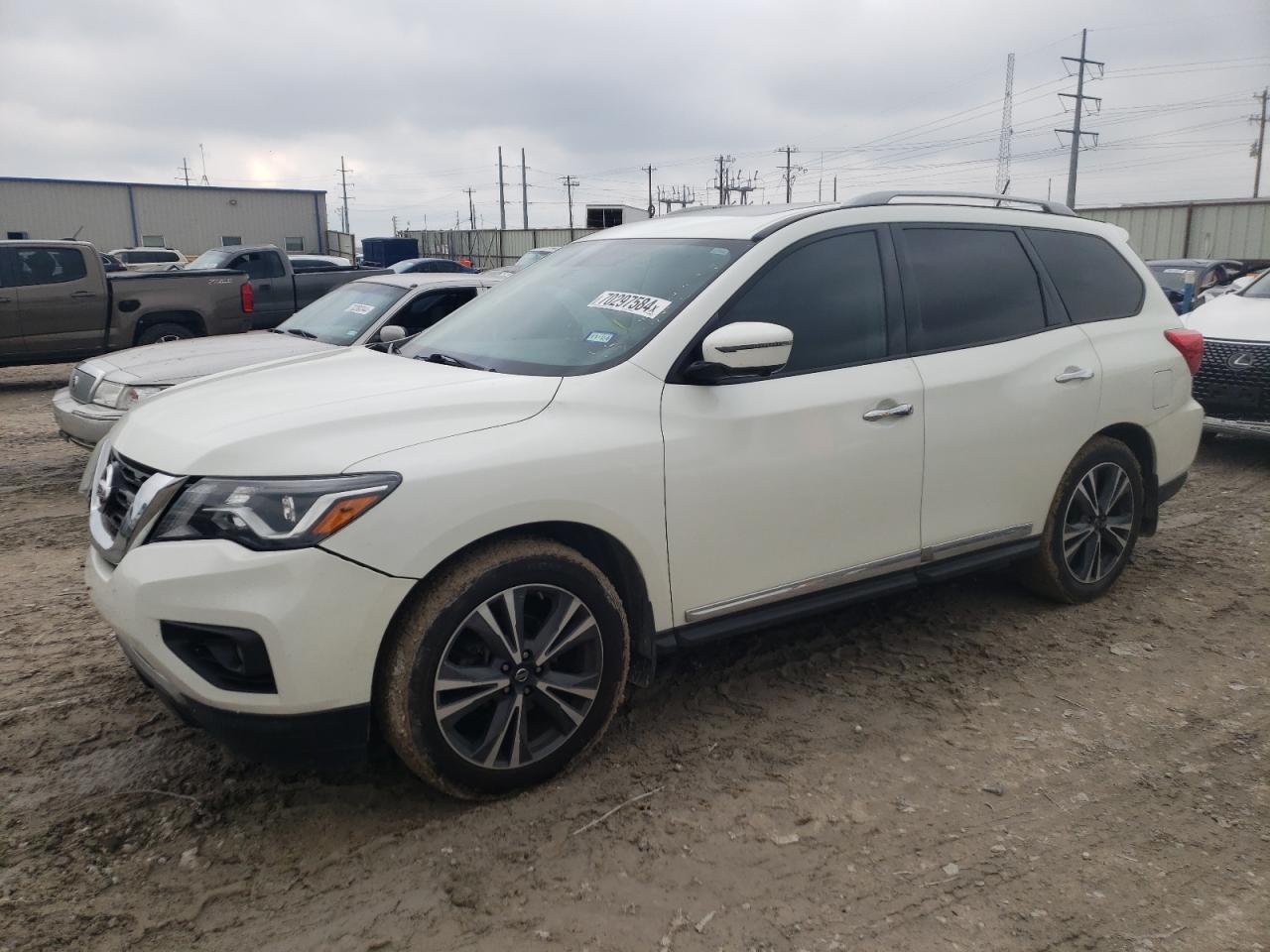 NISSAN PATHFINDER 2017