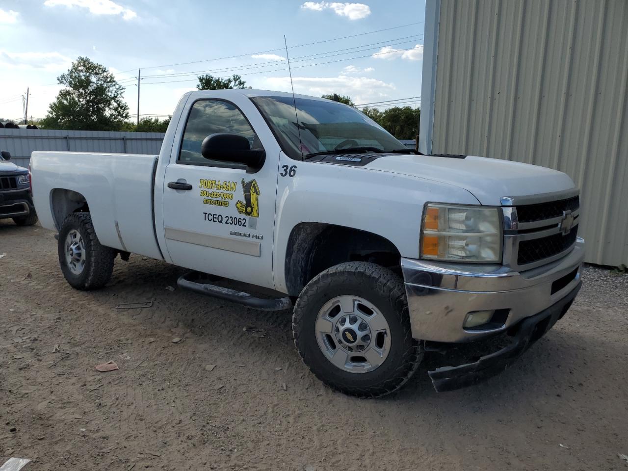 CHEVROLET SILVERADO 2011