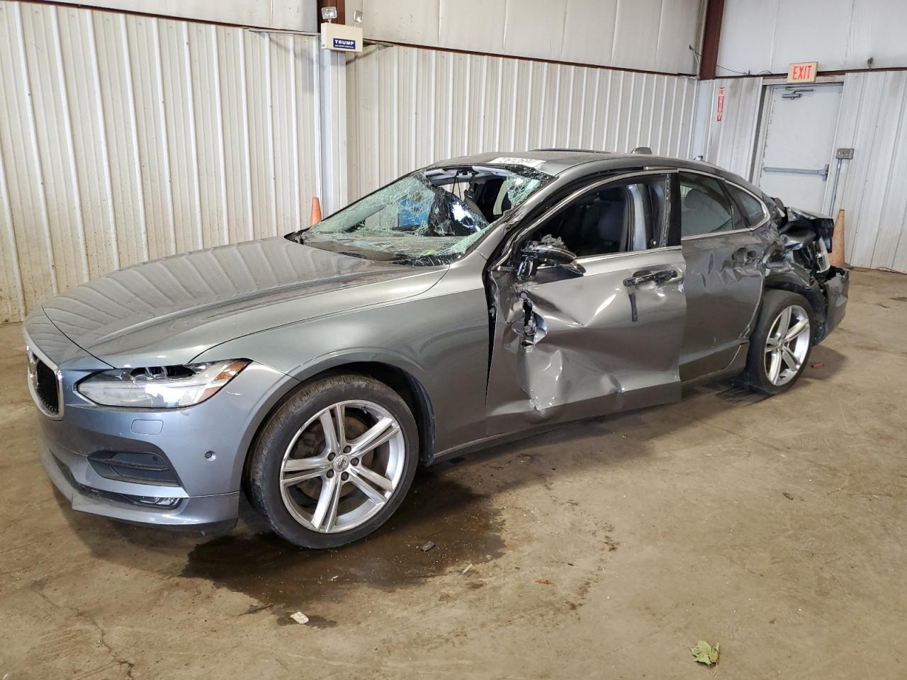 VOLVO S90 T5 MOM 2017