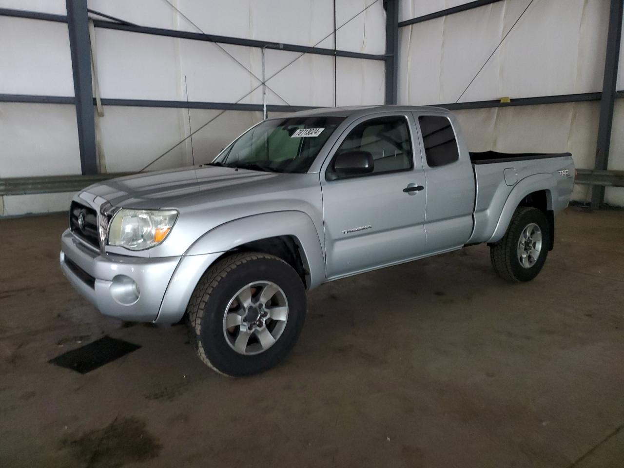 TOYOTA TACOMA ACC 2005