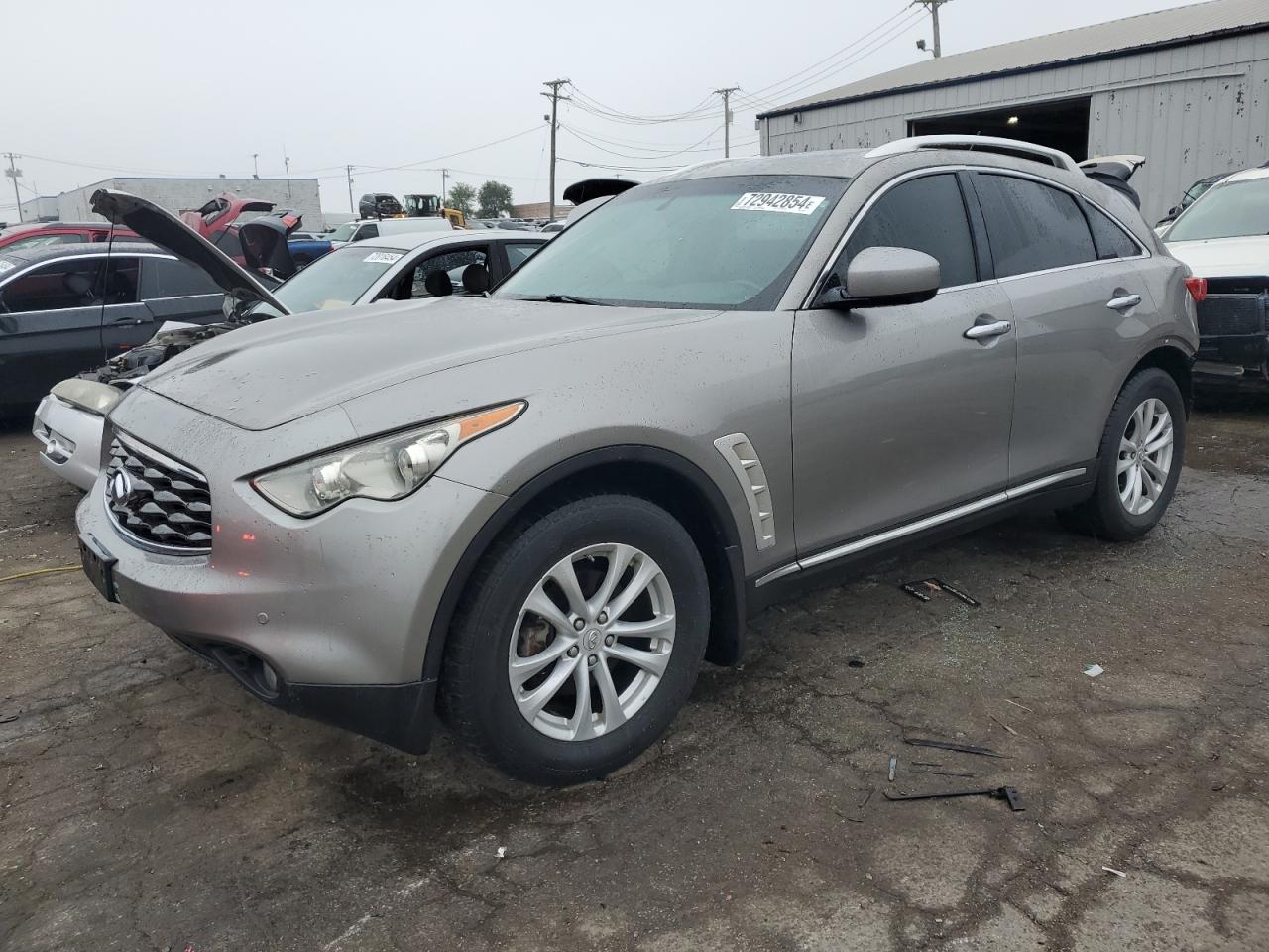 INFINITI FX35 2011