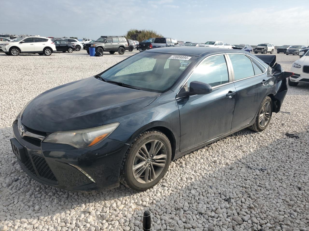 TOYOTA CAMRY LE 2016