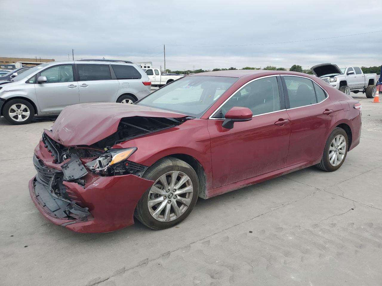 TOYOTA CAMRY LE 2020