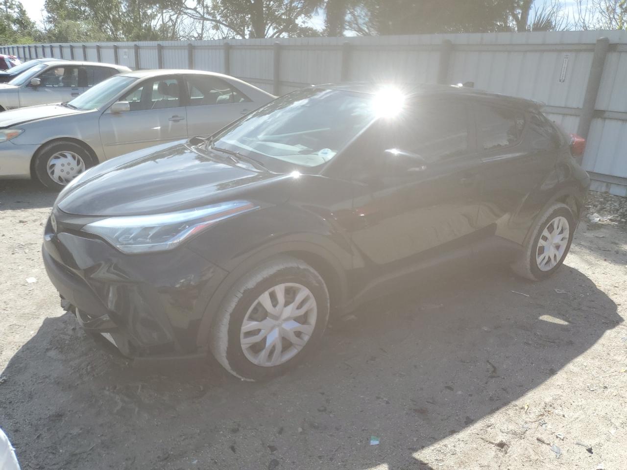 TOYOTA C-HR XLE 2020