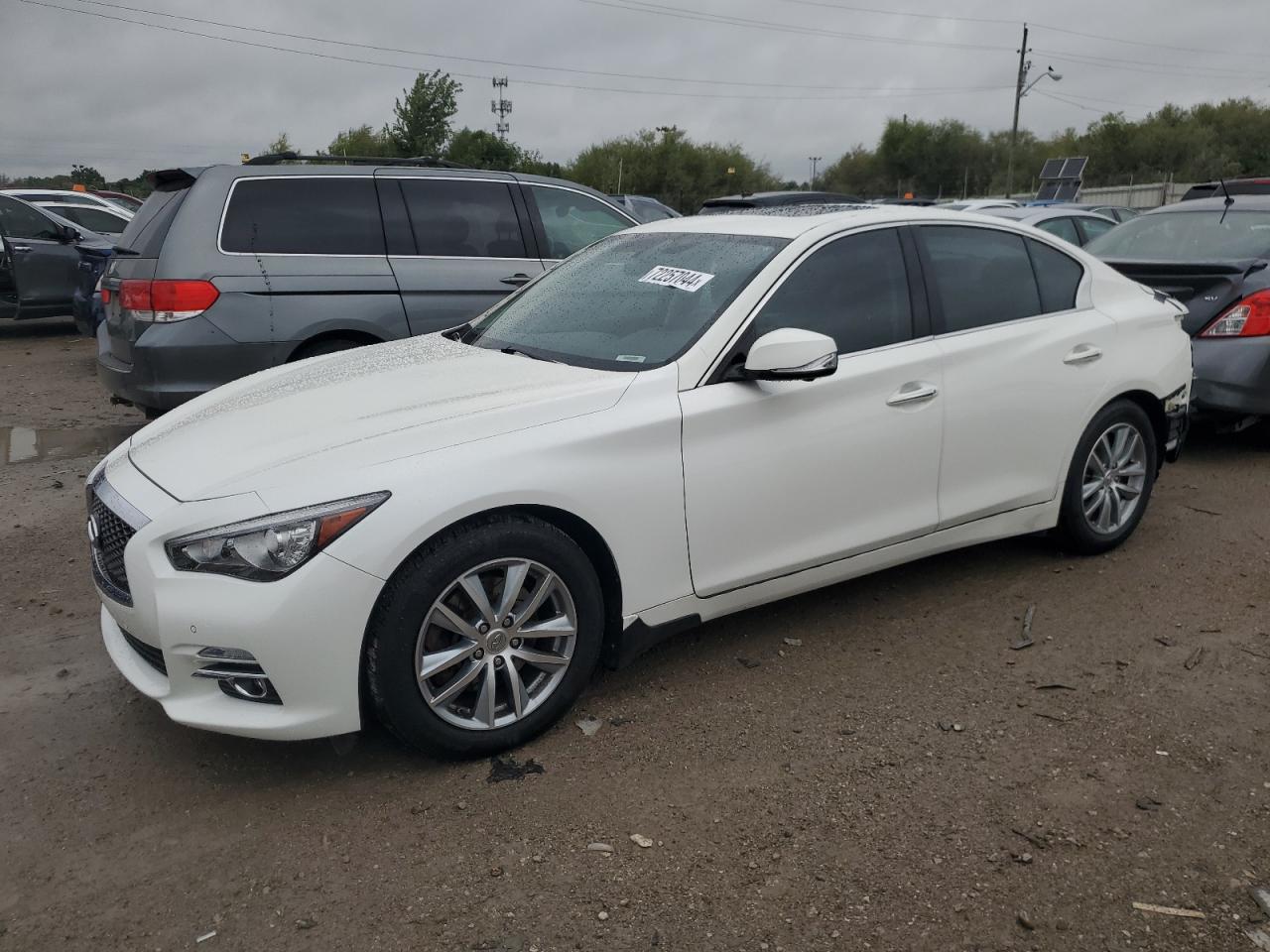 INFINITI Q50 BASE 2015