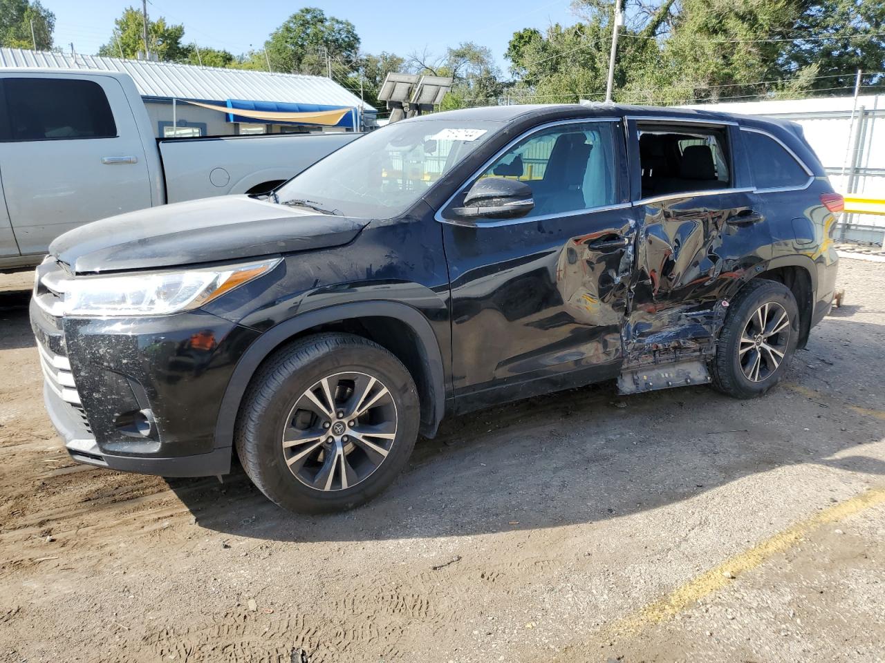 TOYOTA HIGHLANDER 2017