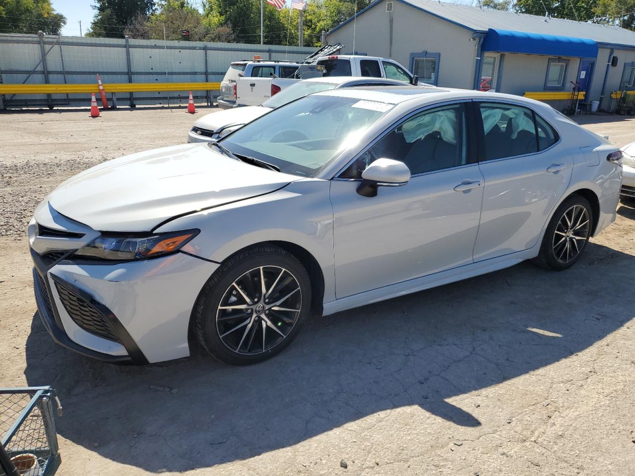 TOYOTA CAMRY SE N 2023