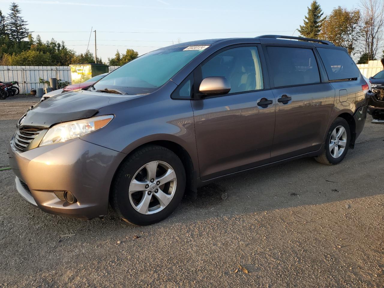 TOYOTA SIENNA 2011
