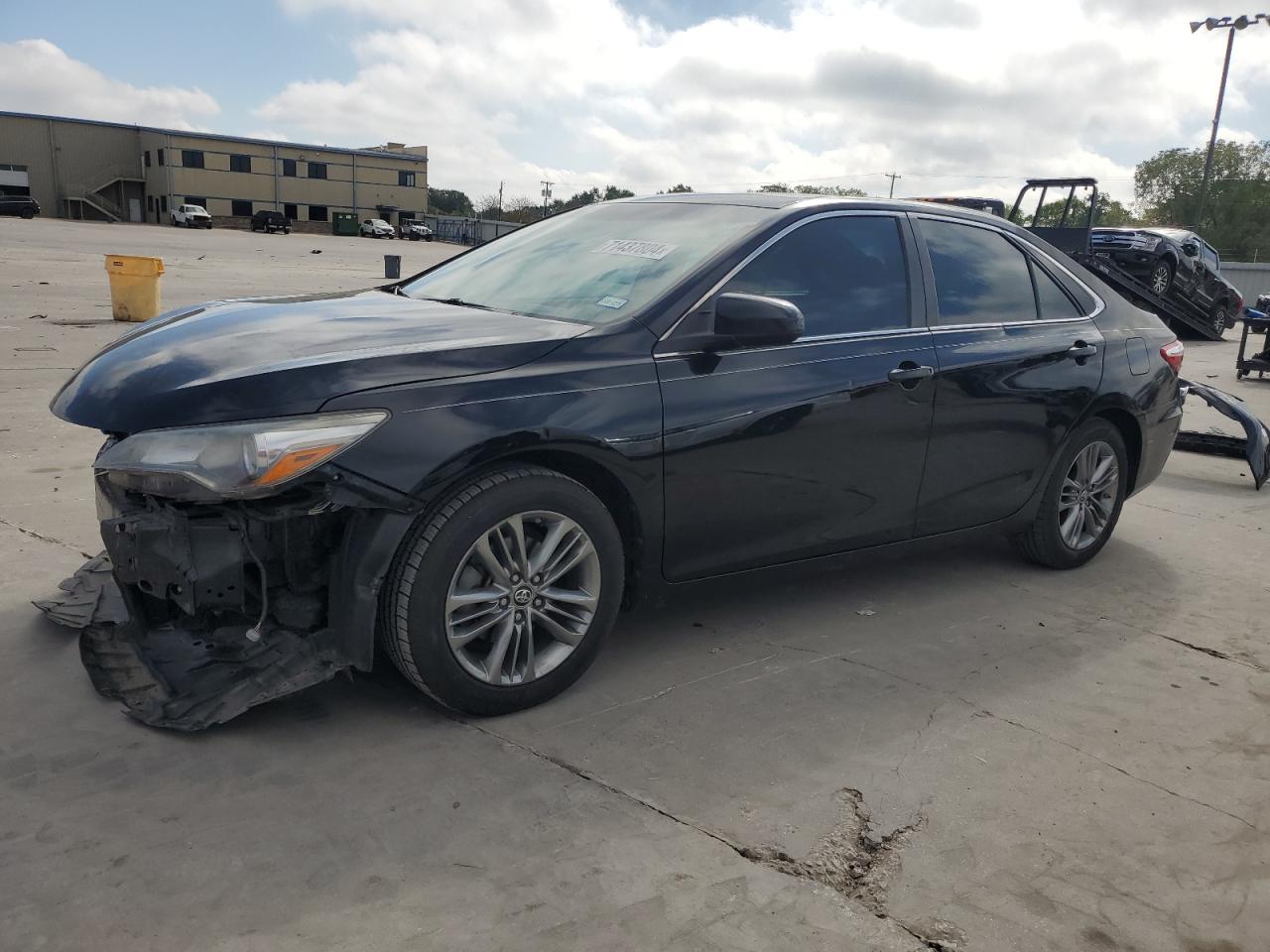 TOYOTA CAMRY LE 2017