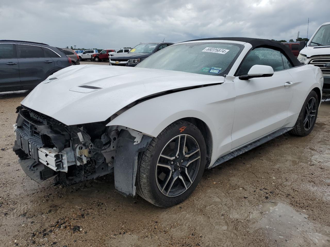 FORD MUSTANG 2020