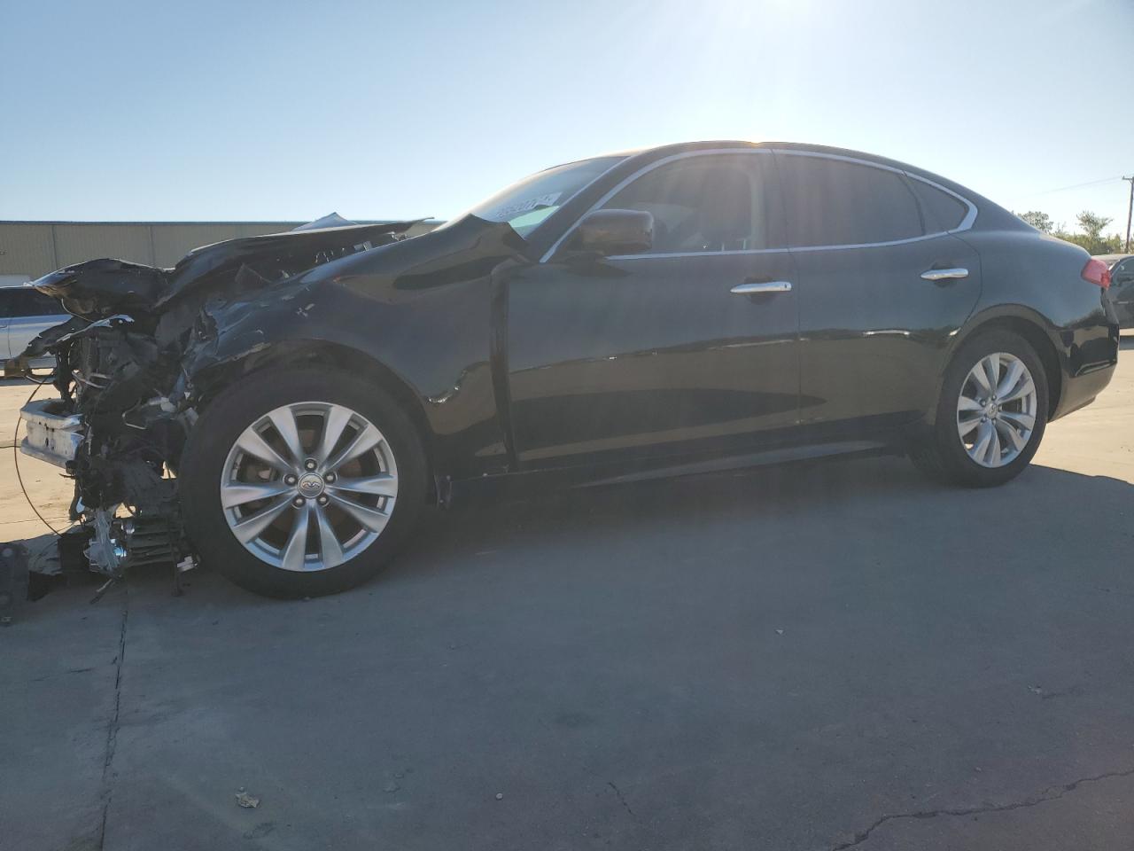 INFINITI M37 2011