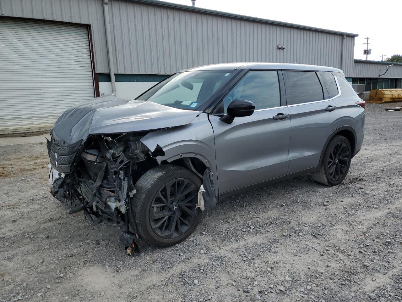 MITSUBISHI OUTLANDER 2023