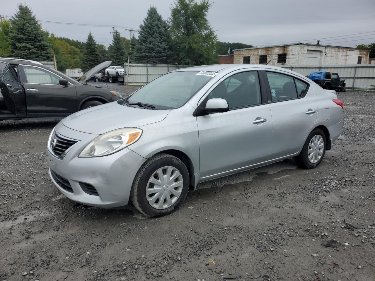 NISSAN VERSA S 2013