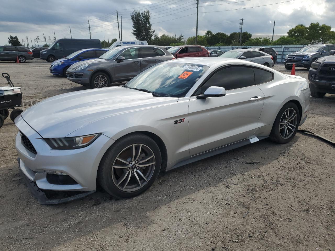 FORD MUSTANG 2016