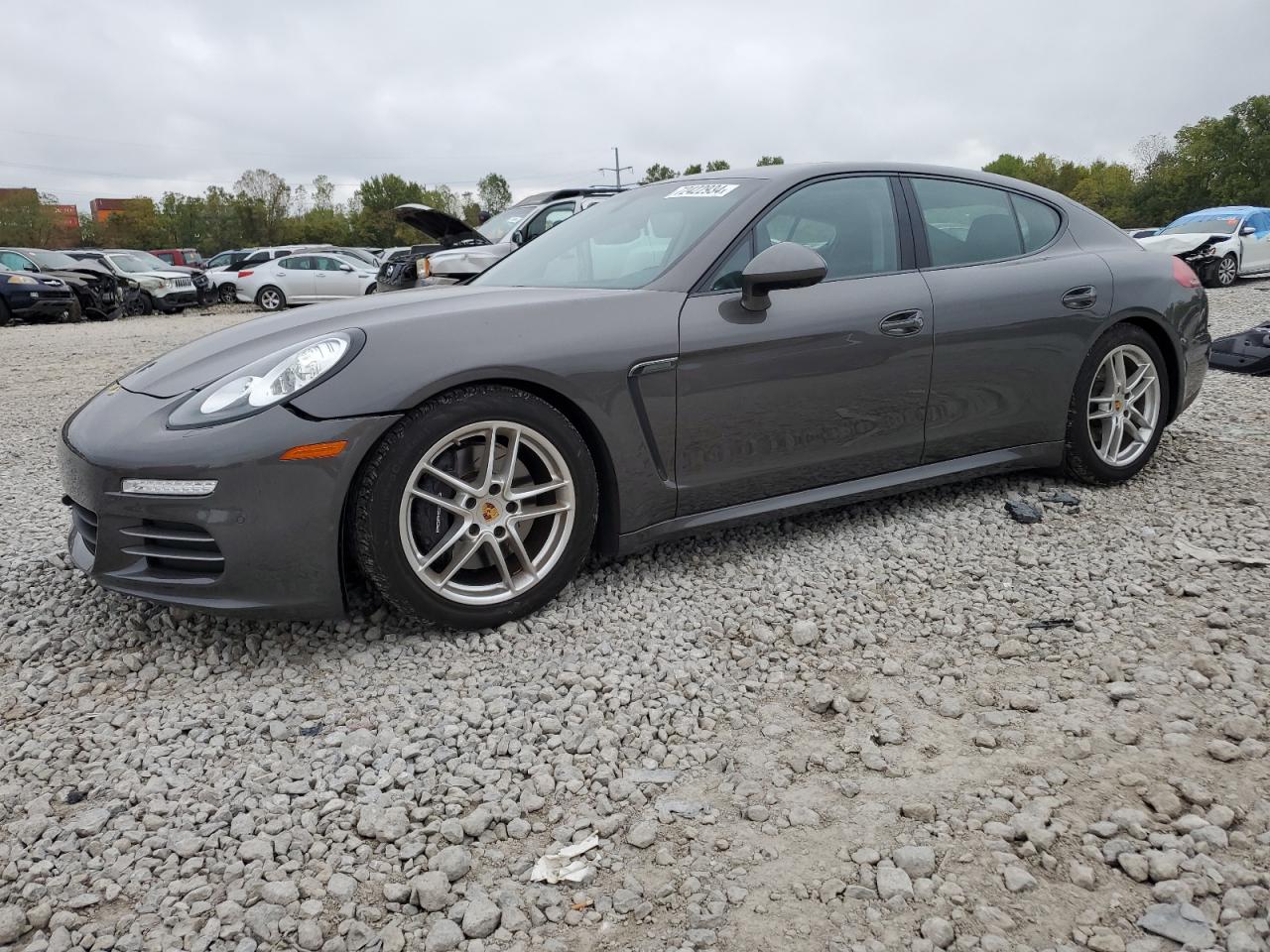 PORSCHE PANAMERA 2 2016