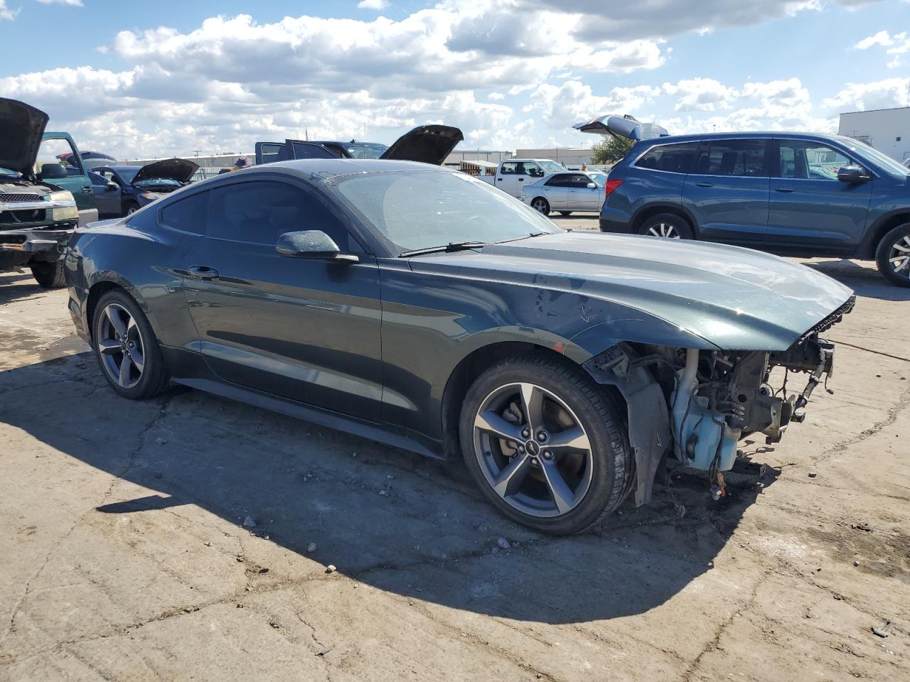 FORD MUSTANG 2015