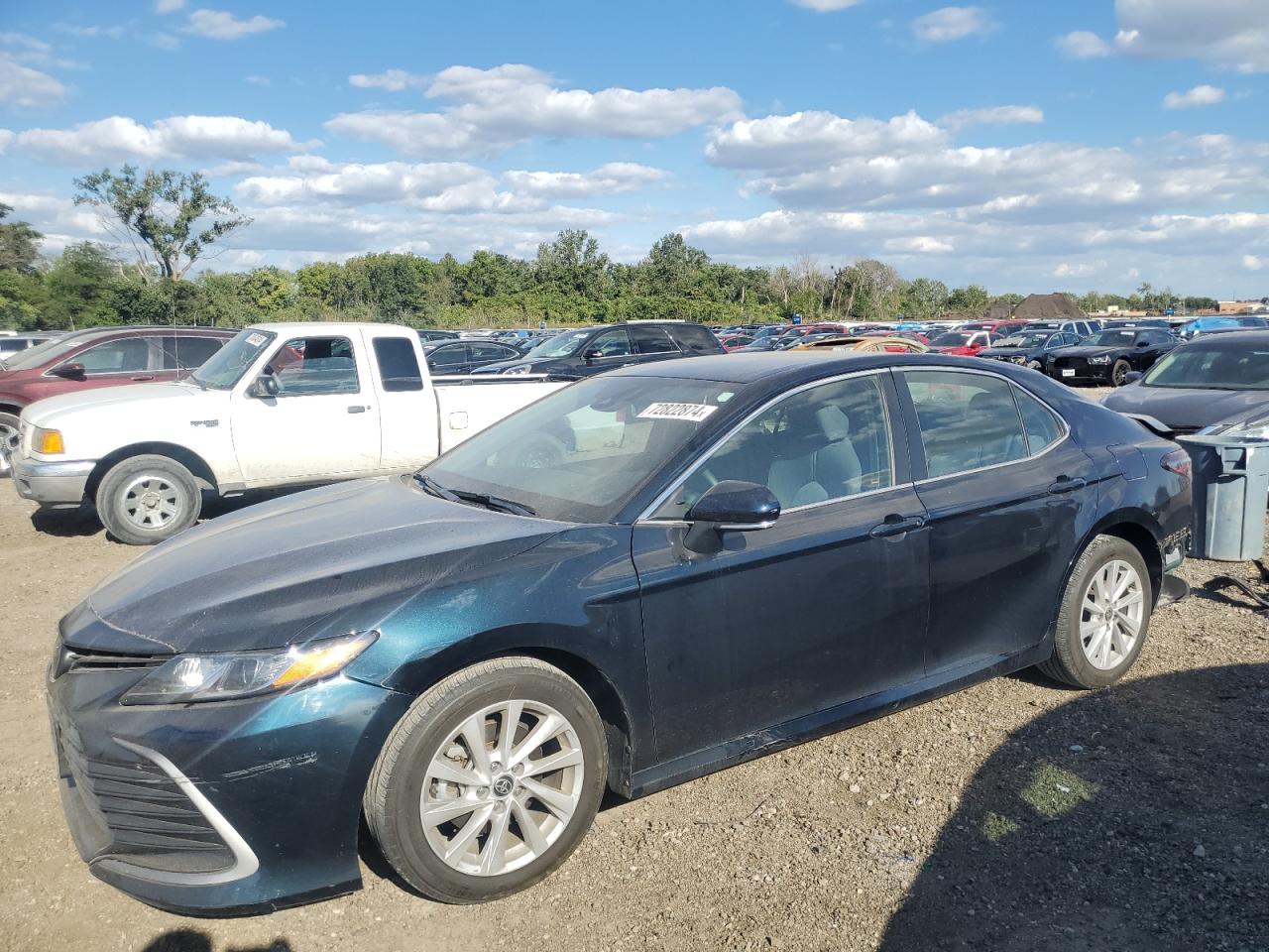 TOYOTA CAMRY LE 2021