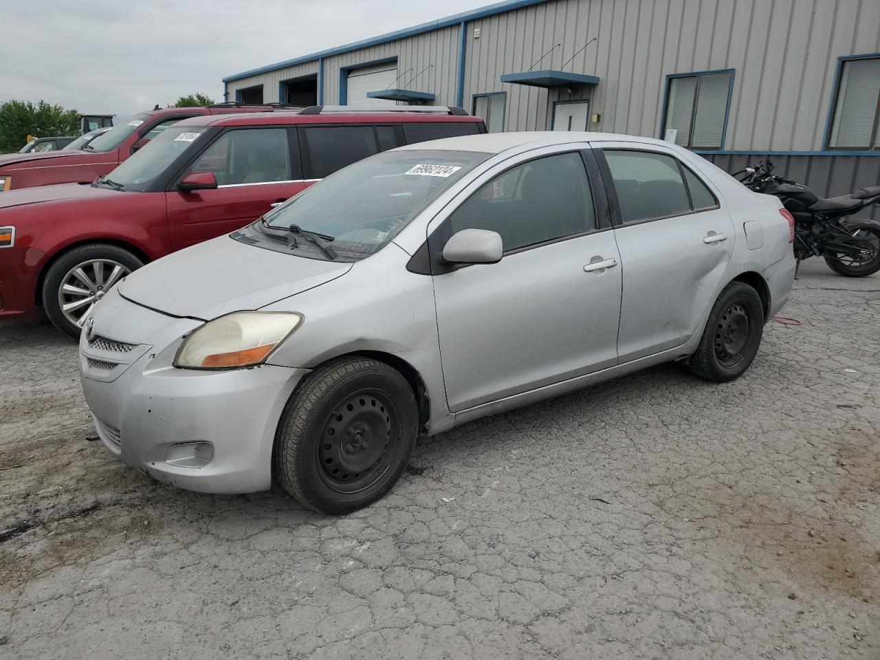 TOYOTA YARIS 2008